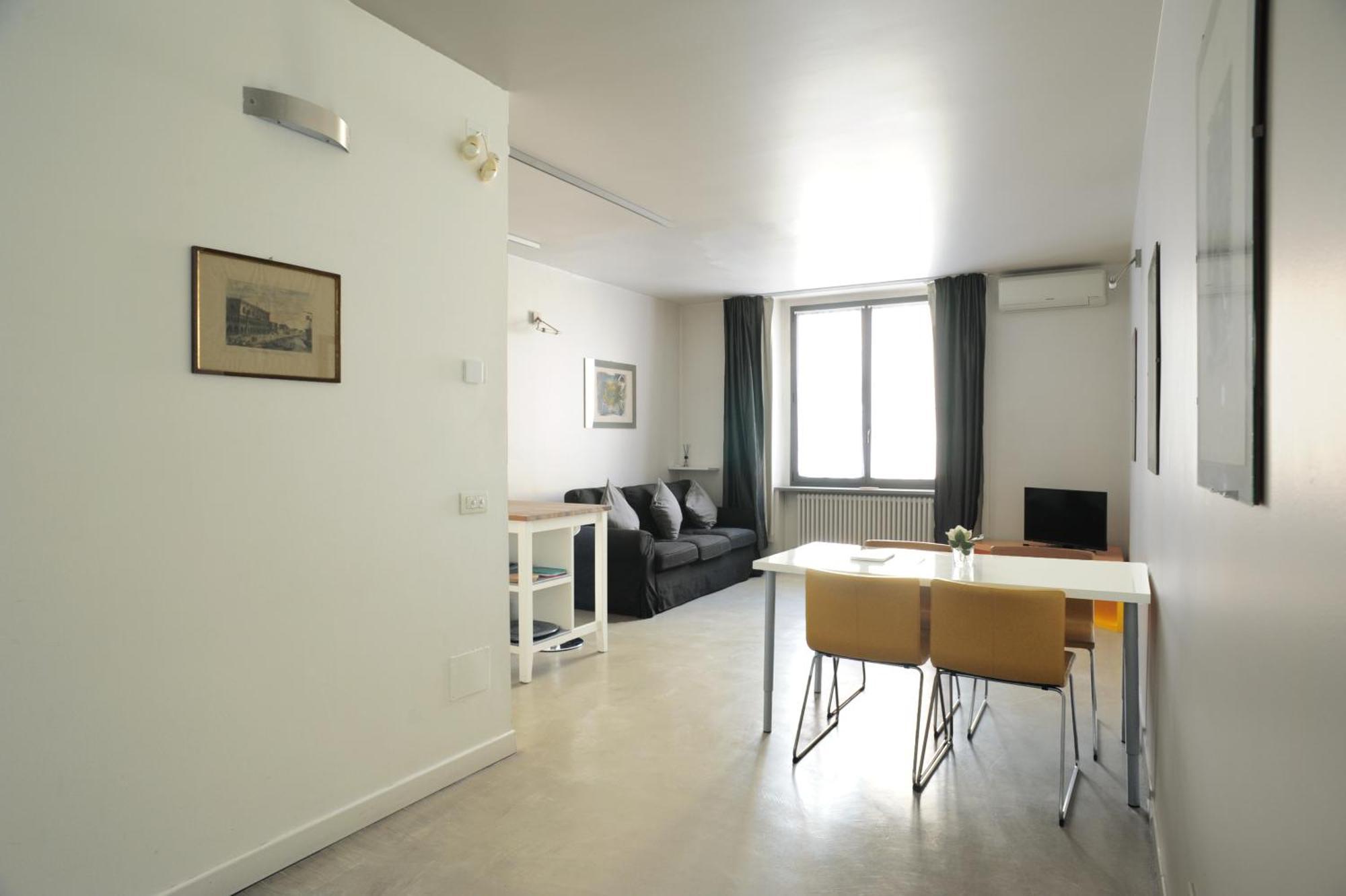 Sant Ambrogio Courtyard Room In Shared Flat Mailand Exterior foto