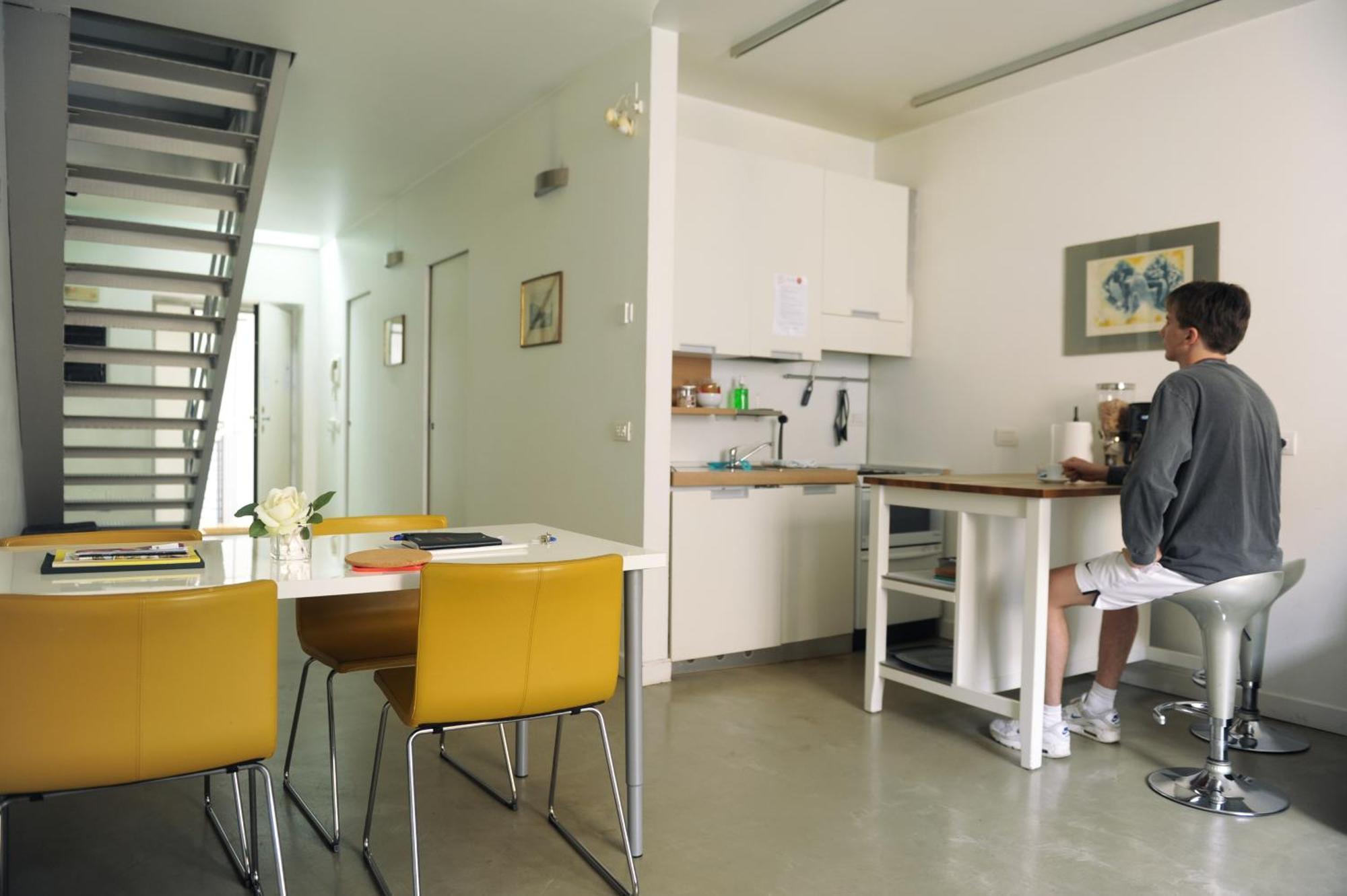 Sant Ambrogio Courtyard Room In Shared Flat Mailand Exterior foto